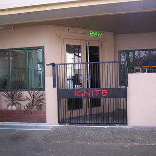 Sliding gate